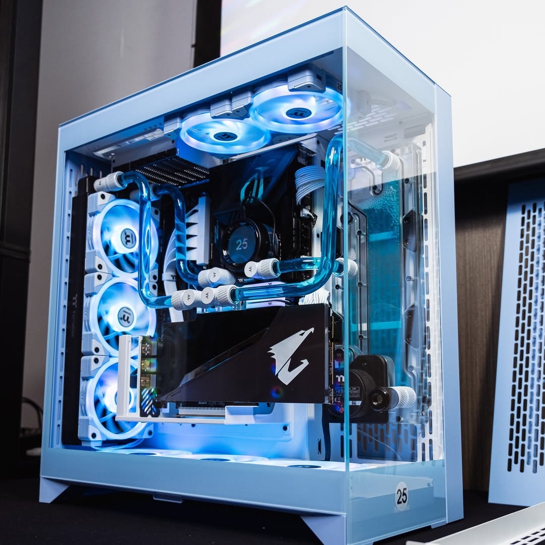 Custom Water Cooled Extreme Gaming Pc / Powerful Workstation 1 of 1